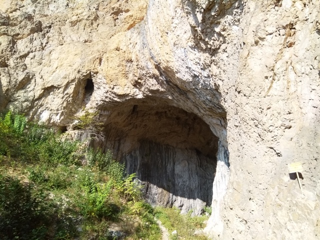 Dubočka pećina